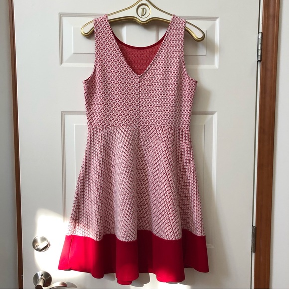 Gilli Skater-Style Fit & Flare Dress w/V-Back Neckline - Picture 4 of 7